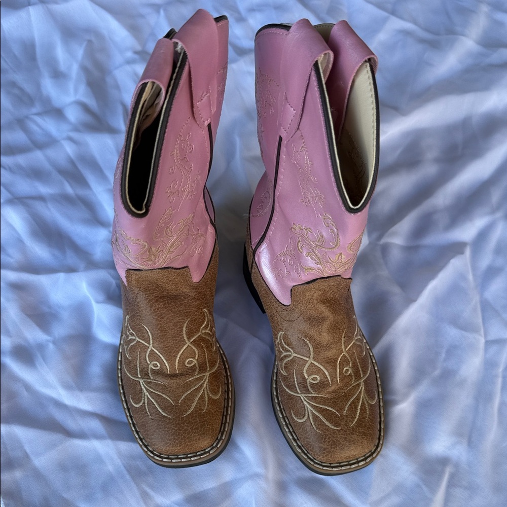 Pink and Brown Western Boots from Cavender‘s